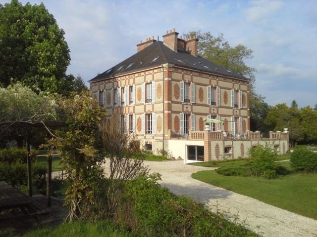 Château des Bouffards Brinon-sur-Sauldre Extérieur photo